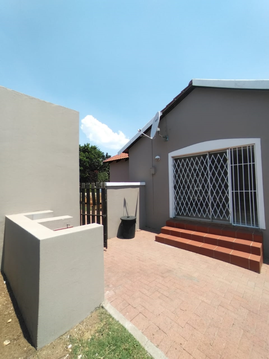 2 Bedroom Property for Sale in Brits North West